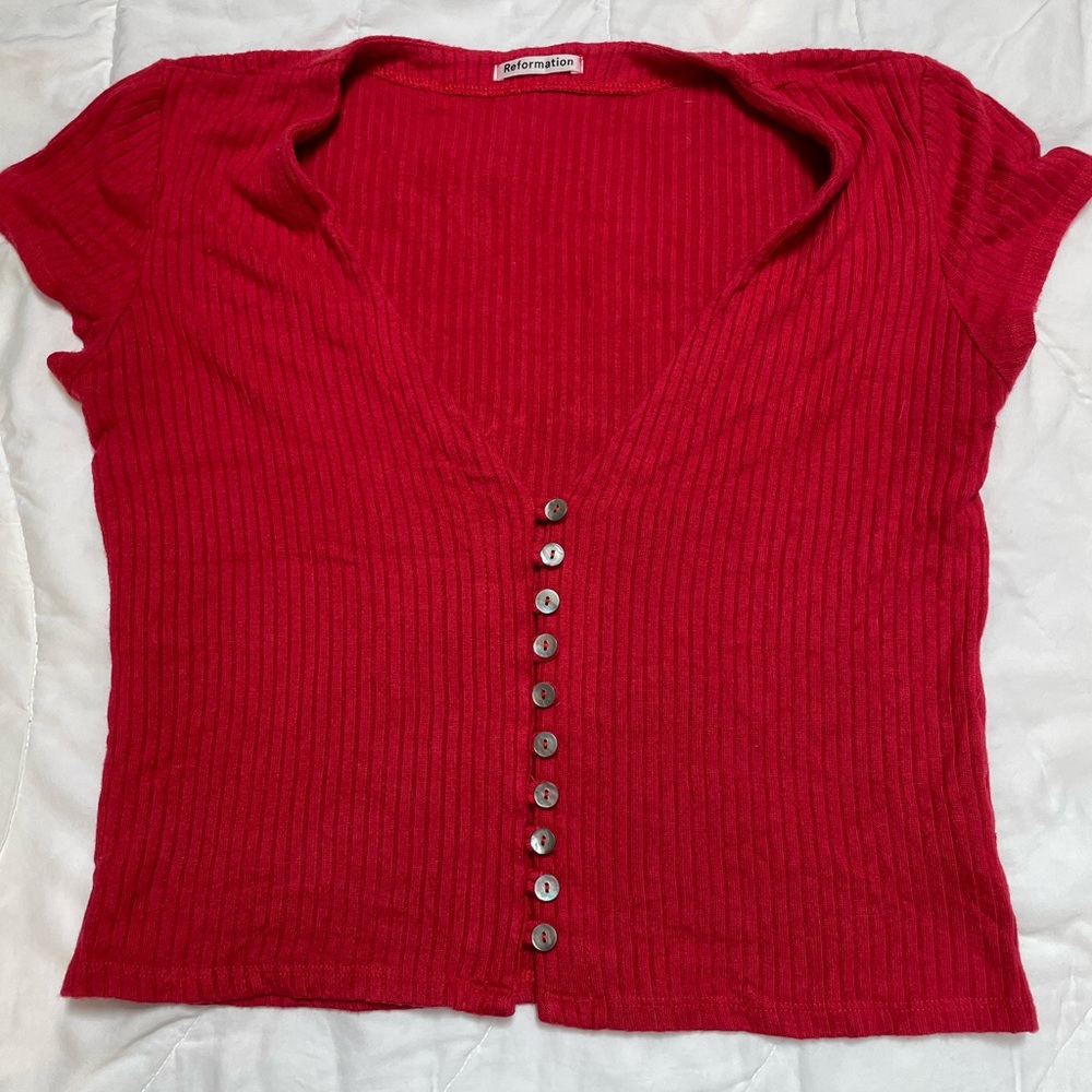 Reformation // XL that Fits Like a Large // Short Sleeved Top